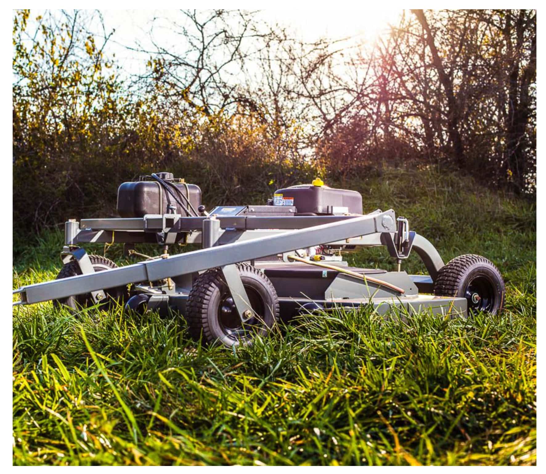 Rear view of Swisher 60 inch fast finish mower deck